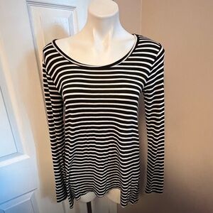 Maurice’s long sleeve black and white striped shirt